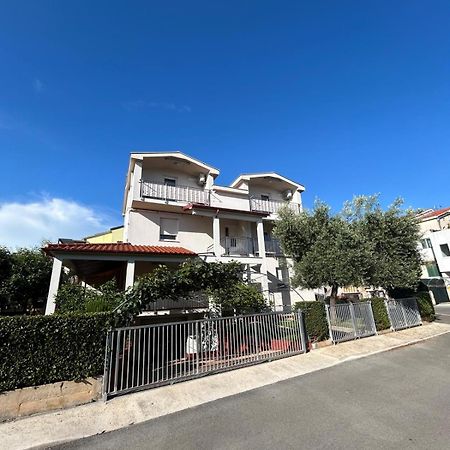 Lipa Apartman Zadar Eksteriør bilde